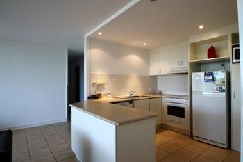 84 The Spit - Dalby Accommodation 140