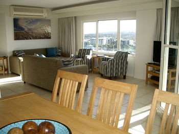 84 The Spit - Dalby Accommodation 172