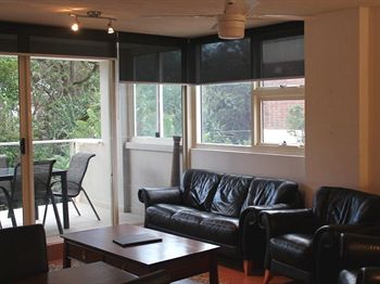 84 The Spit - Dalby Accommodation 8