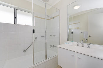 Sunset Cove Noosa - Dalby Accommodation 18