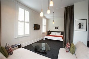 Middle Park Hotel - Dalby Accommodation 0