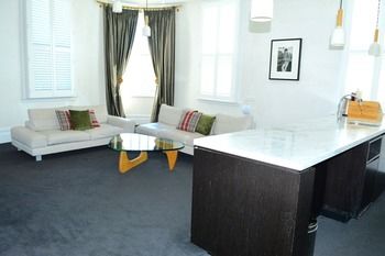 Middle Park Hotel - Dalby Accommodation 24