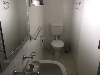 Sinclairs Country Retreat - Dalby Accommodation 17