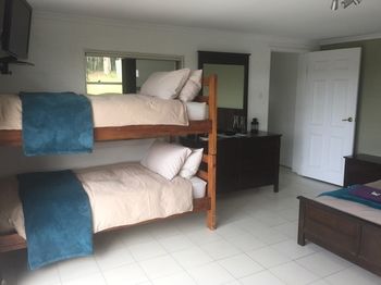 Sinclairs Country Retreat - Dalby Accommodation 19