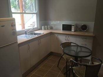 Sinclairs Country Retreat - Dalby Accommodation 36