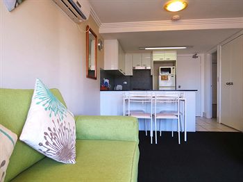 Waldorf Randwick Serviced Apartments - Dalby Accommodation 2