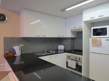 Waldorf Randwick Serviced Apartments - Dalby Accommodation 8