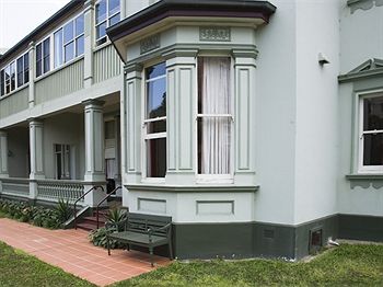 St Marks Lodge - Dalby Accommodation 0