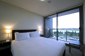 Chifley Executive Suites - Dalby Accommodation 7