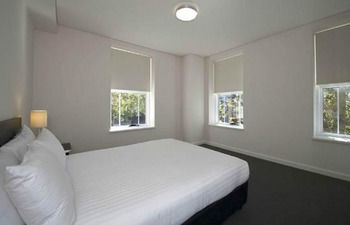 Chifley Executive Suites - Dalby Accommodation 14