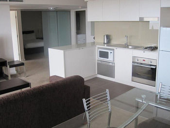 Chifley Executive Suites - Dalby Accommodation 17