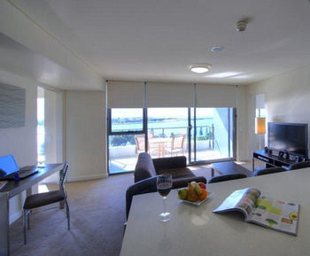 Chifley Executive Suites - Dalby Accommodation 18