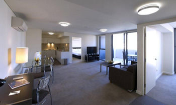 Chifley Executive Suites - Dalby Accommodation 21