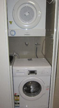 Chifley Executive Suites - Dalby Accommodation 24