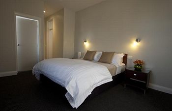 The Huskisson - Dalby Accommodation 2