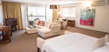 Bannisters By The Sea - Dalby Accommodation 6