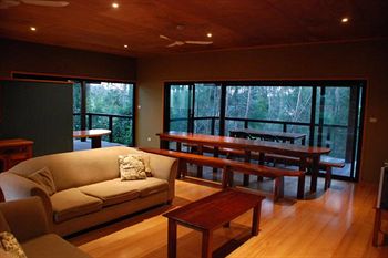 Worrowing At Jervis Bay - Dalby Accommodation 4