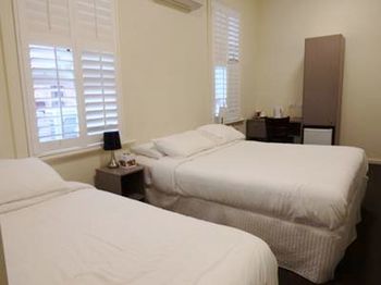 Naughtons Parkville Hotel - Dalby Accommodation 9