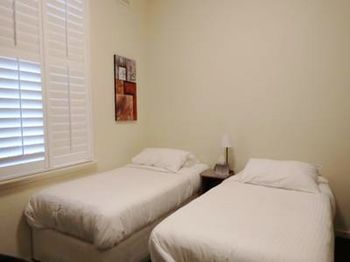 Naughtons Parkville Hotel - Dalby Accommodation 28