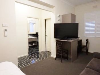 Naughtons Parkville Hotel - Dalby Accommodation 32