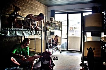 St Kilda Beach House @ Hotel Barkly - Hostel - Dalby Accommodation 9