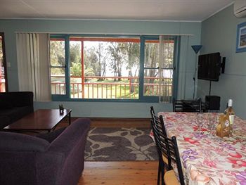 Paradise Bungalow - Dalby Accommodation 5