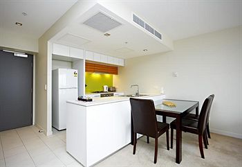 Astra Apartments - Docklands - Dalby Accommodation 1