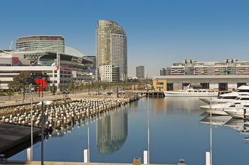 Docklands Private Collection Of Apartments - NewQuay - Dalby Accommodation 29