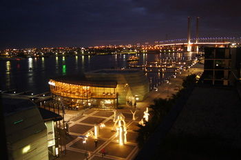 Docklands Private Collection Of Apartments - NewQuay - Dalby Accommodation 40