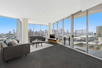 Docklands Private Collection Of Apartments - NewQuay - Dalby Accommodation 43