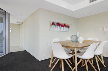 Docklands Private Collection Of Apartments - NewQuay - Dalby Accommodation 44