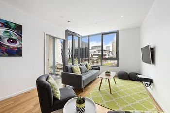 Docklands Private Collection Of Apartments - NewQuay - Dalby Accommodation 59