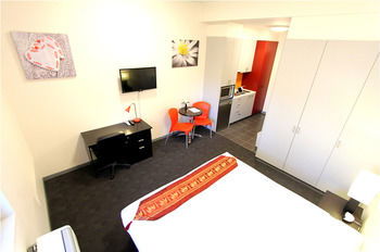 Alston Apartments Hotel - Dalby Accommodation 6