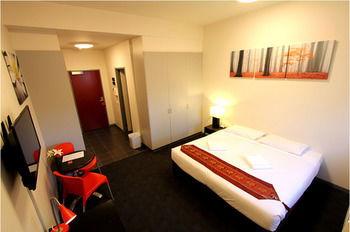 Alston Apartments Hotel - Dalby Accommodation 12