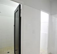 The Lakes Hotel - Dalby Accommodation