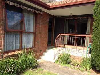 Australian Home Away @ East Doncaster George - Dalby Accommodation 8