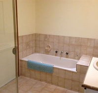 Australian Home Away  Doncaster Elgar - Dalby Accommodation