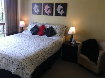 Australian Home Away @ Doncaster Elgar - Dalby Accommodation 4