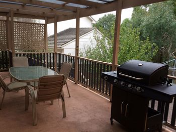 Australian Home Away @ Doncaster Grange Park - Dalby Accommodation 1