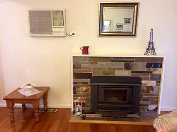 Australian Home Away @ Doncaster Grange Park - Dalby Accommodation 18