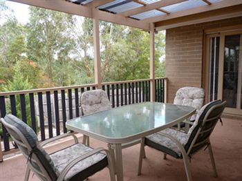 Australian Home Away @ Doncaster Grange Park - Dalby Accommodation 19