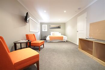 The Edgewater Bed & Breakfast - Dalby Accommodation 29