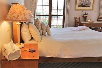 Strathearn Park Lodge - Dalby Accommodation 2