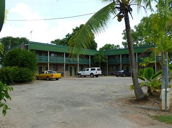 Palm Court Budget Motel Hostel/Backpackers - Dalby Accommodation 12