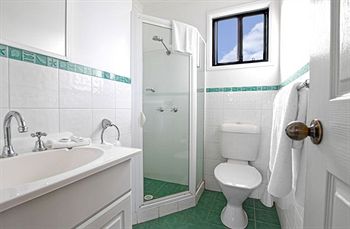 South Coast Retreat - Dalby Accommodation 2