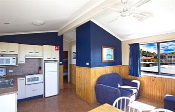 South Coast Retreat - Dalby Accommodation 8