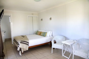 South Coast Retreat - Dalby Accommodation 31