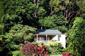 The Falls Montville - Dalby Accommodation 12