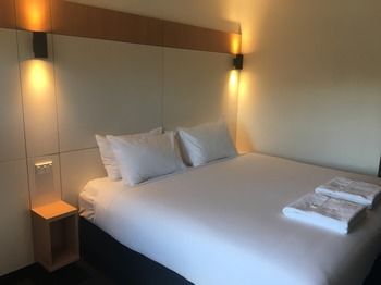 Ibis Budget Casula Liverpool - Dalby Accommodation 8