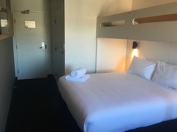 Ibis Budget Casula Liverpool - Dalby Accommodation 14